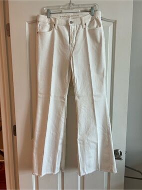 Chico's Off-White Wide Leg Flare Jeans